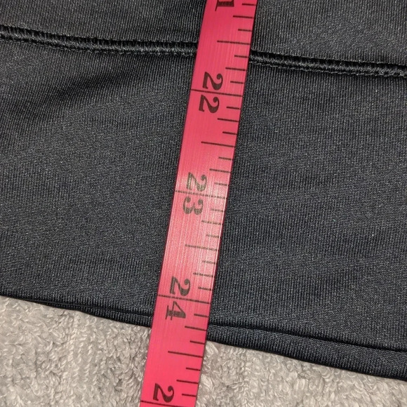 Under Armour Womens Hoodie XS Black Gray Cold Gear Sleeveless Pullover Vest NWT - Picture 6 of 10